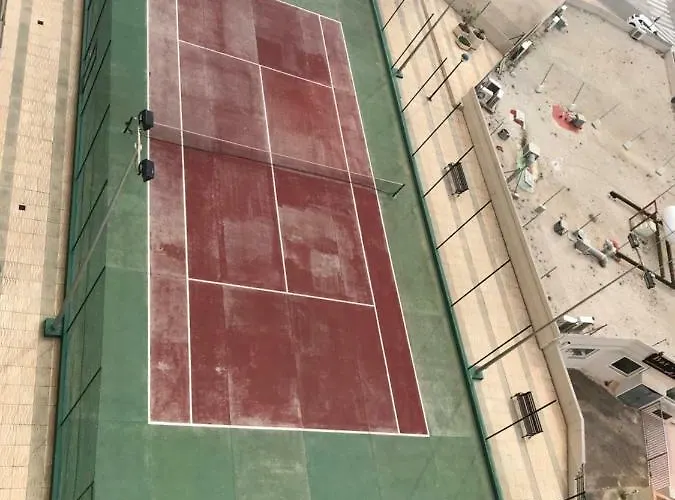 Clubrent - Edf Place, Planta 7, Primera Linea Κάλπε